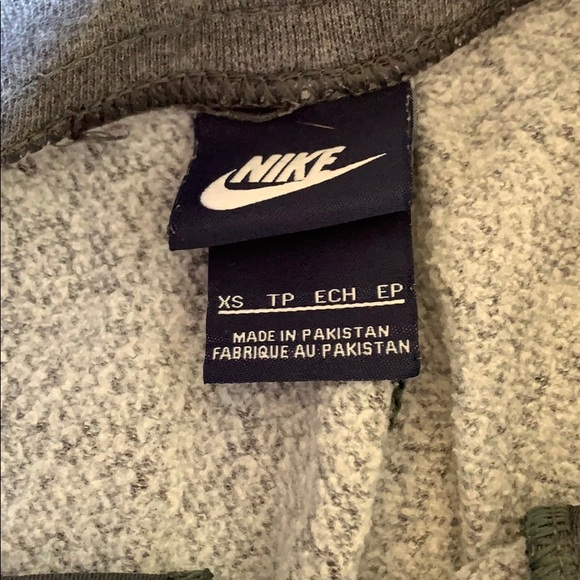 Nike jogger - Picture 3 of 3